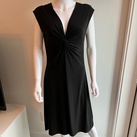 TIANA B | Super Flattering Black Lightweight Knee-Length Dress - Picture 1 of 3
